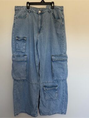 Y2K Light Wash Denim Cargo Pants - Blue